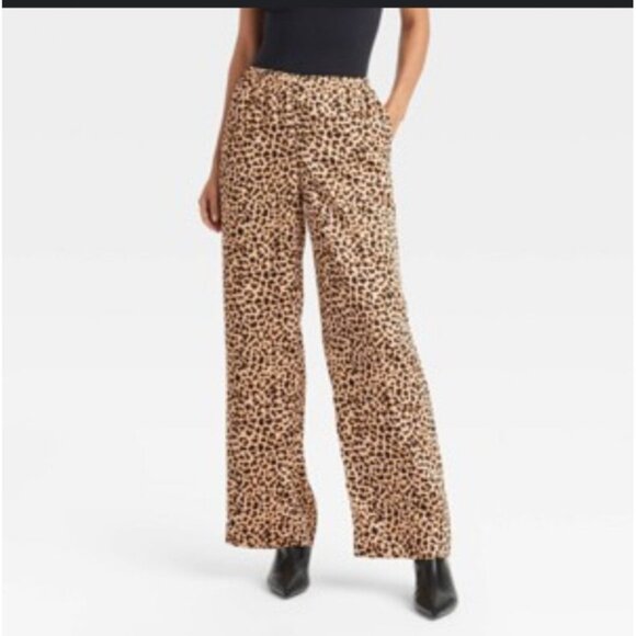 A New Day Women's Mid-Rise Wide Leg Satin Pull-on Animal Print Pants Size XL NWT - Picture 1 of 8